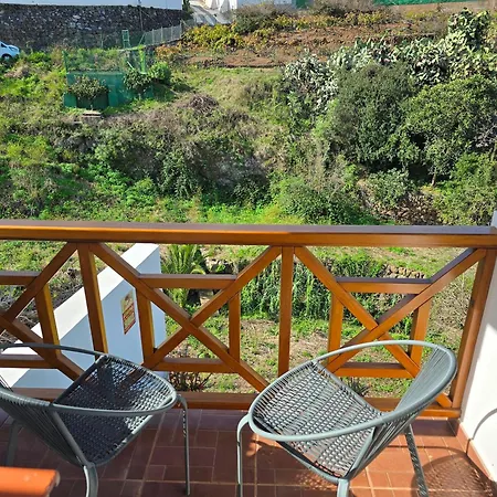 Cozy Canarian House La Casa De Mis Abuelitos By Hrtenerife Net Лос-Силос