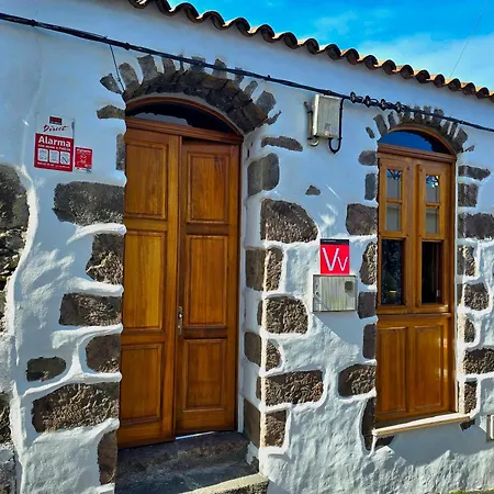 Дом отдыха Cozy Canarian House La Casa De Mis Abuelitos By Hrtenerife Net *